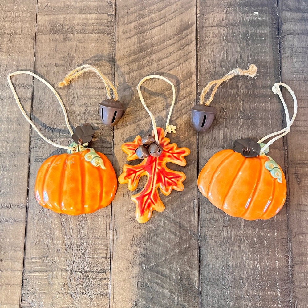 Hanging Fall Halloween Pumpkin Leaf Acorn Set of 5 Used READ